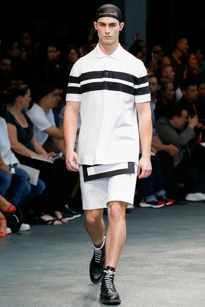 Look 21